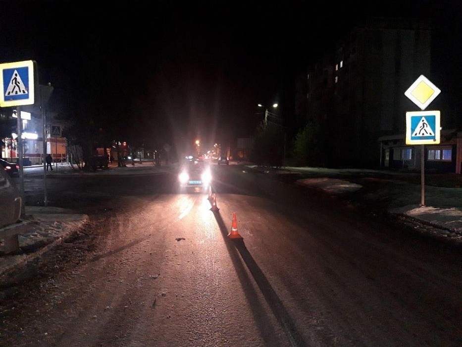 В Ржеве "ВАЗ" сбил пешехода на "зебре" В Ржеве "ВАЗ" сбил пешехода на "зебре"
