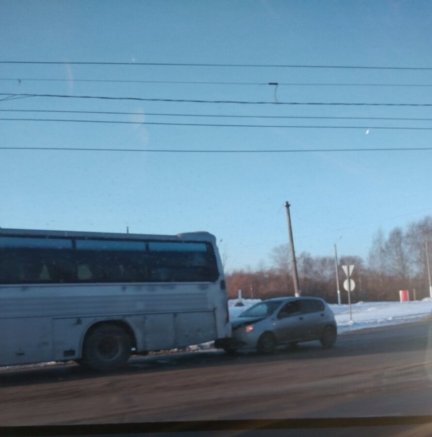 Автобусы конаково марьино. Автобус Конаково Тверь. Автобусы Конаково. Маршрутка Конаково Тверь. Из Конаково в Тверь автобусы.