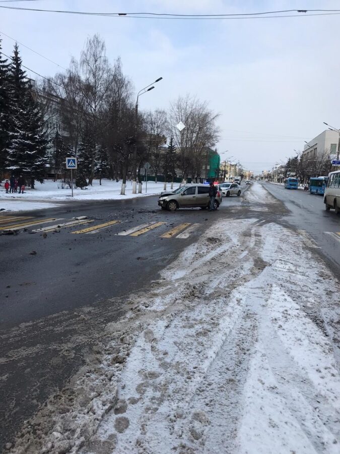 На улице Советская в Твери произошло ДТП, есть пострадавшие