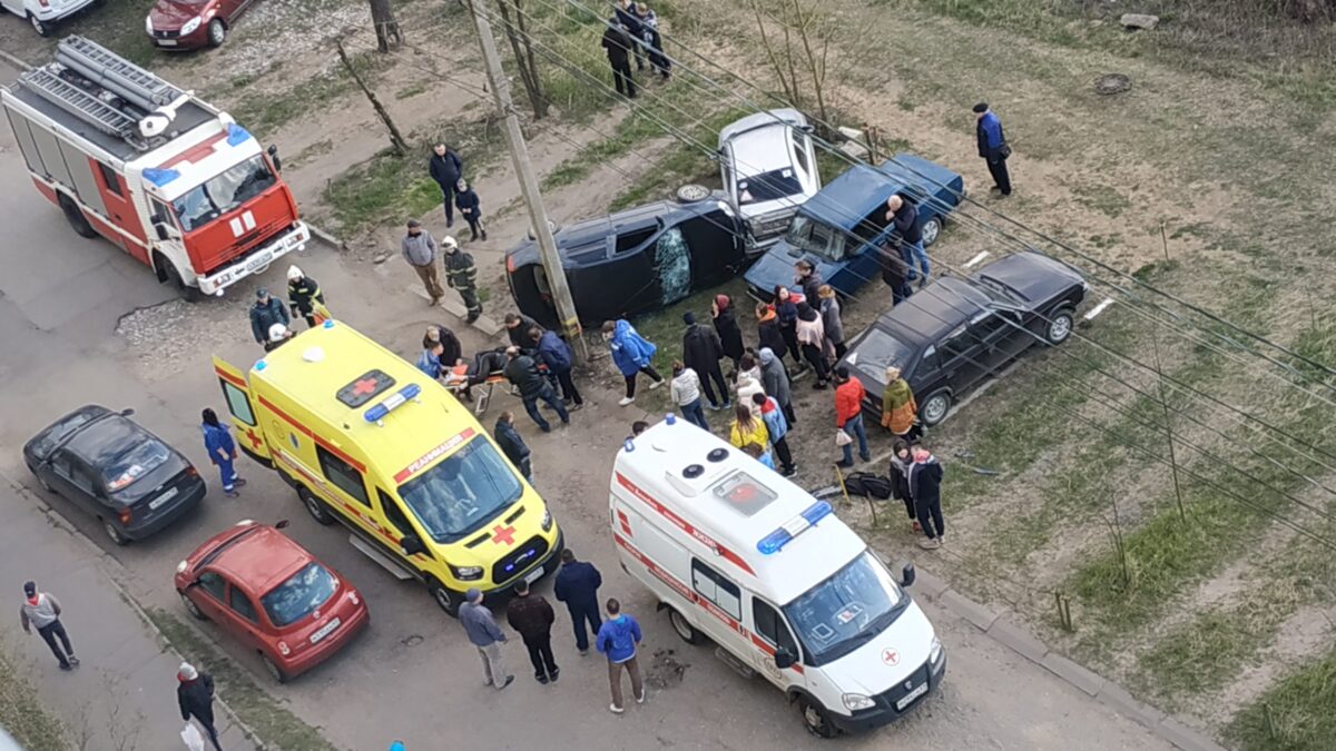 В Твери пьяный водитель на седане сбил двух девушек | ТОП Тверь новости