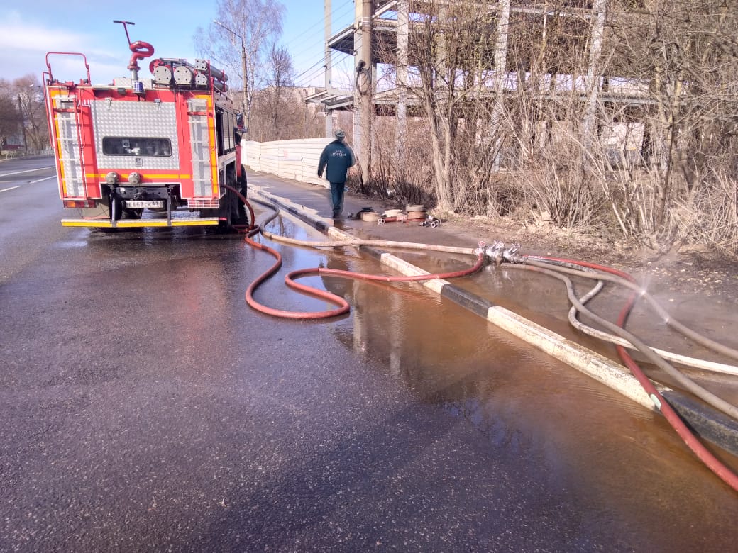Опубликовано фото с места пожара в Твери, где погиб мужчина