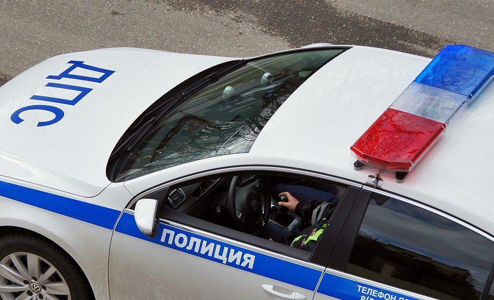 Под Тверью перевернулся "Митсубиси" с двумя пьяными Под Тверью перевернулся "Митсубиси" с двумя пьяными