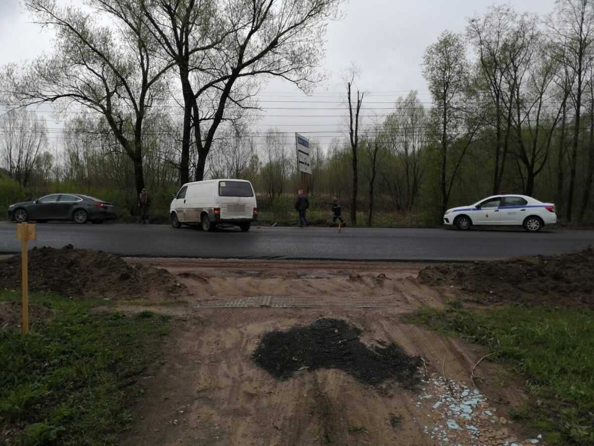 Появились подробности ДТП с вылетевшей в канаву иномаркой в Твери Появились подробности ДТП с вылетевшей в канаву иномаркой в Твери