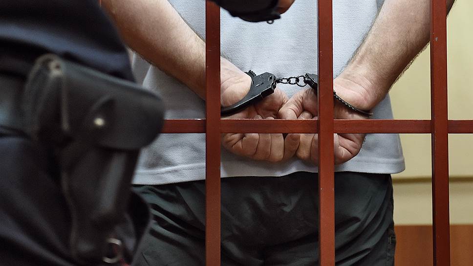 Жителя Тверской области обвиняют в убийстве спящего отца Жителя Тверской области обвиняют в убийстве спящего отца