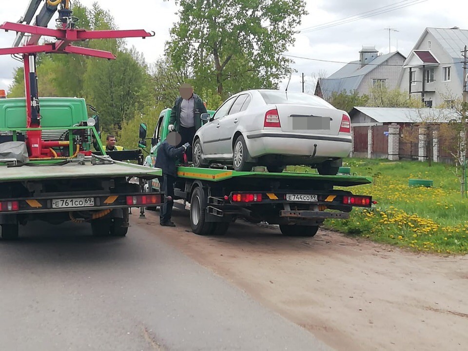 Ещё двое нелегальных таксистов нашлись в Тверской области