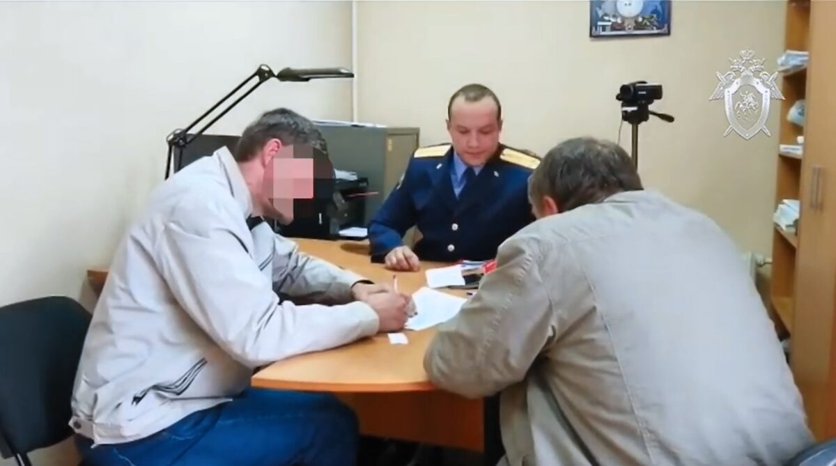 Житель Твери получил 9 лет за то, что сбросил ребенка с балкона Житель Твери получил 9 лет за то, что сбросил ребенка с балкона