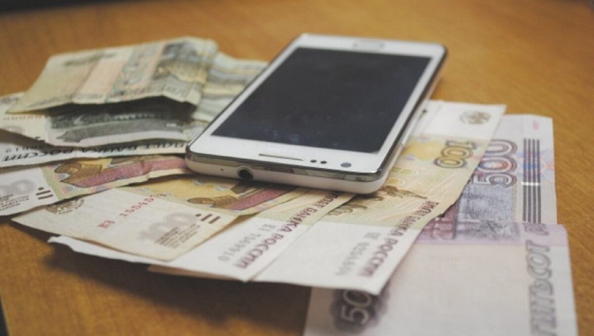 Житель Тверской области не устоял и украл у приятеля деньги Житель Тверской области не устоял и украл у приятеля деньги