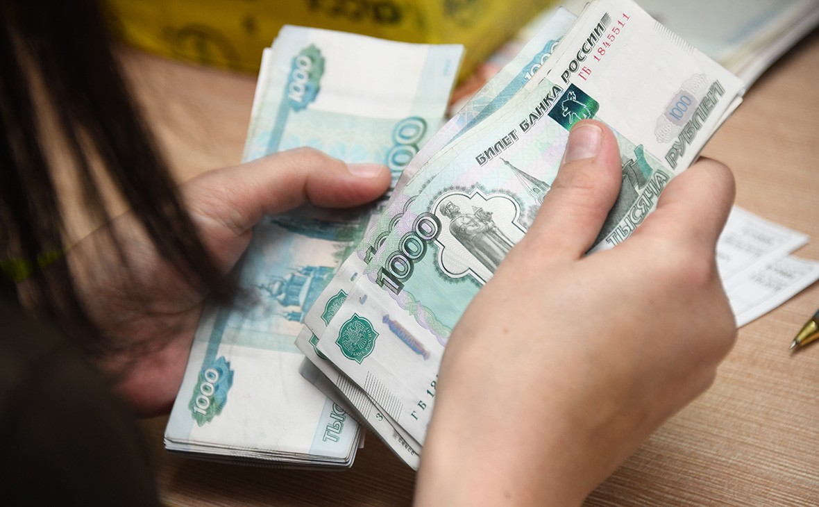 Выплаты на 2 тысячи детей от 16 до 18 лет перечислили в Тверской области Выплаты на 2 тысячи детей от 16 до 18 лет перечислили в Тверской области