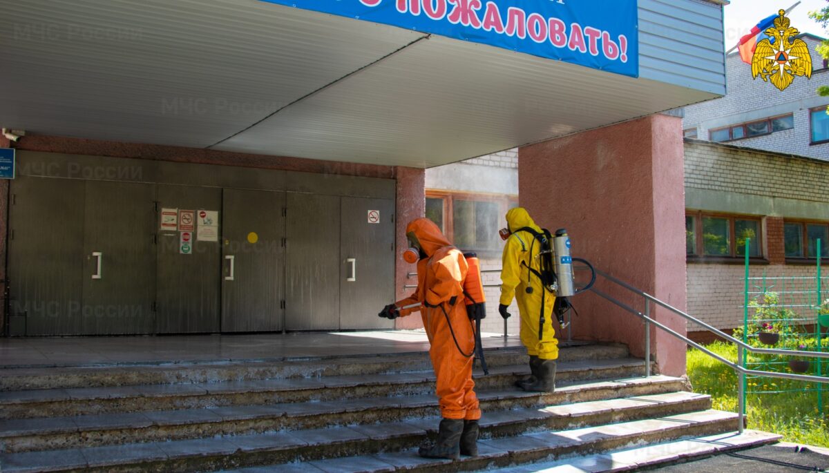 Перед началом ЕГЭ в Тверской области продезинфицировали школы Перед началом ЕГЭ в Тверской области продезинфицировали школы