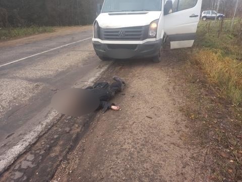 Опубликовано фото с места аварии, в которой погибла тверская пенсионерка Опубликовано фото с места аварии, в которой погибла тверская пенсионерка