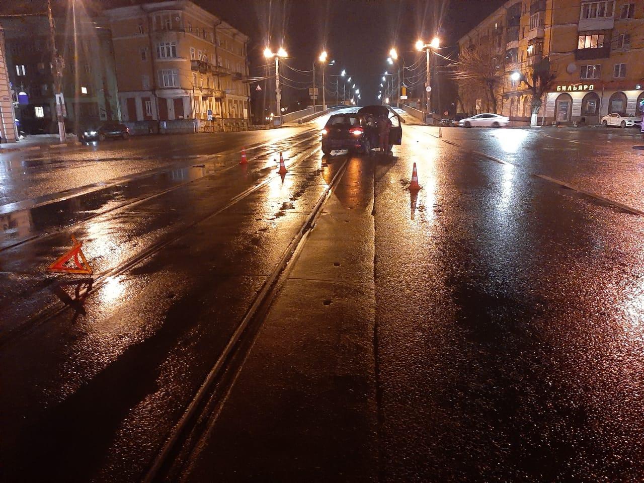 Число пострадавших в аварии в центре Твери выросло до 5 человек