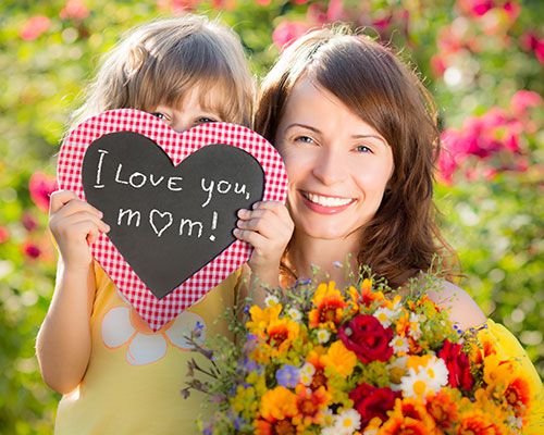 Мамы улыбаются: топ главных подарков для женщин от Тверской области
