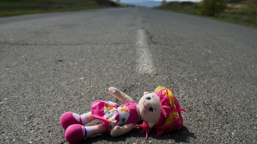 В Тверской области будут судить парня, бросившего на дороге девочку В Тверской области будут судить парня, бросившего на дороге девочку