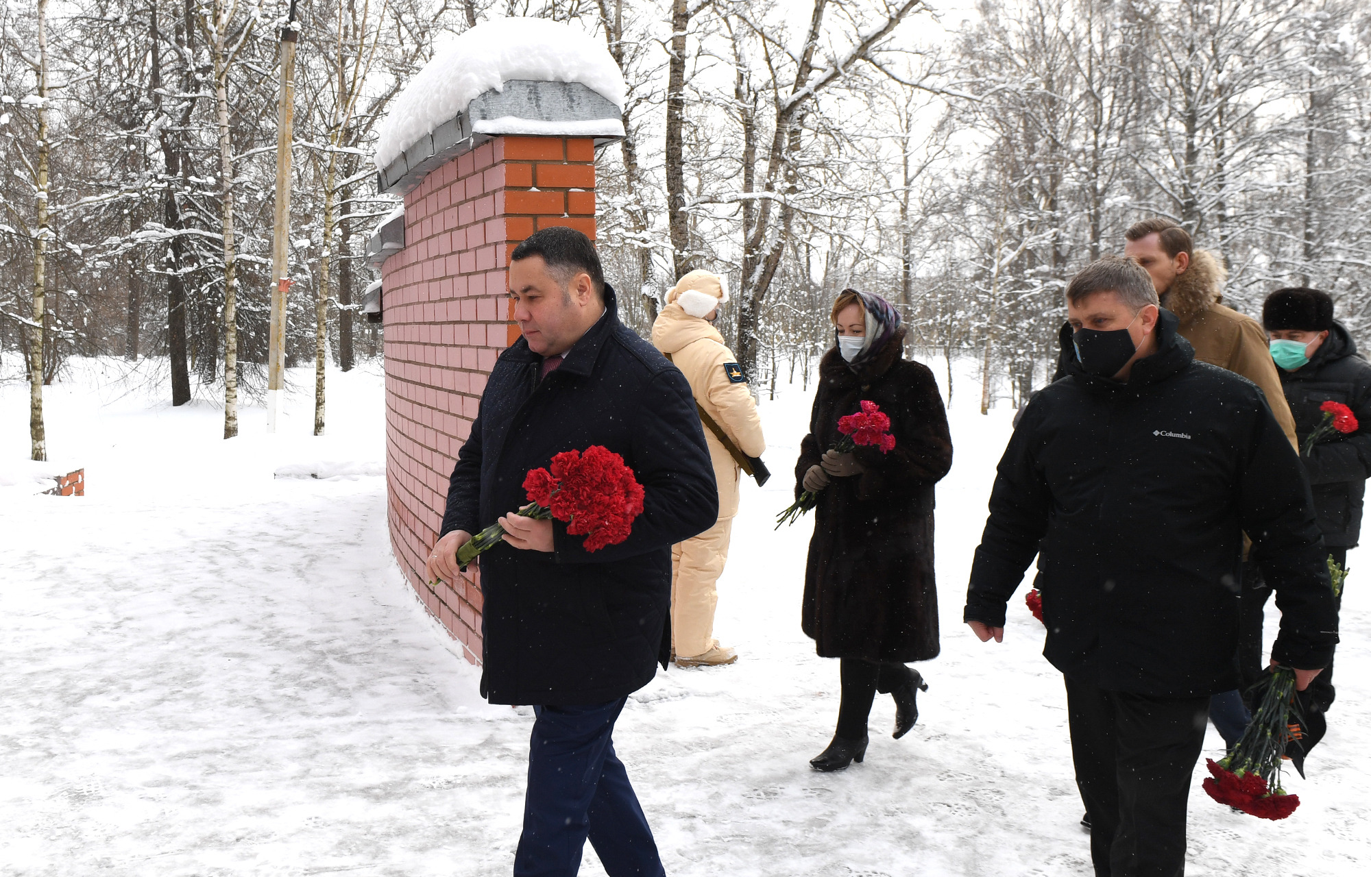 Игорь Руденя в Торжке почтил память красноармейцев, павших в годы Великой Отечественной войны