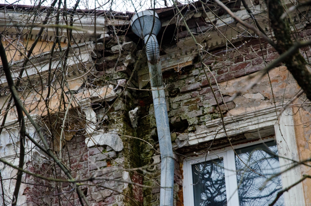 В центре Твери обрушивается фасад главного дома усадьбы XIX века | ТОП Тверь  новости