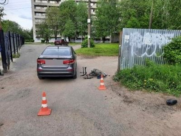 Водитель "Киа Рио" сбил 14-летнего велосипедиста в Тверской области