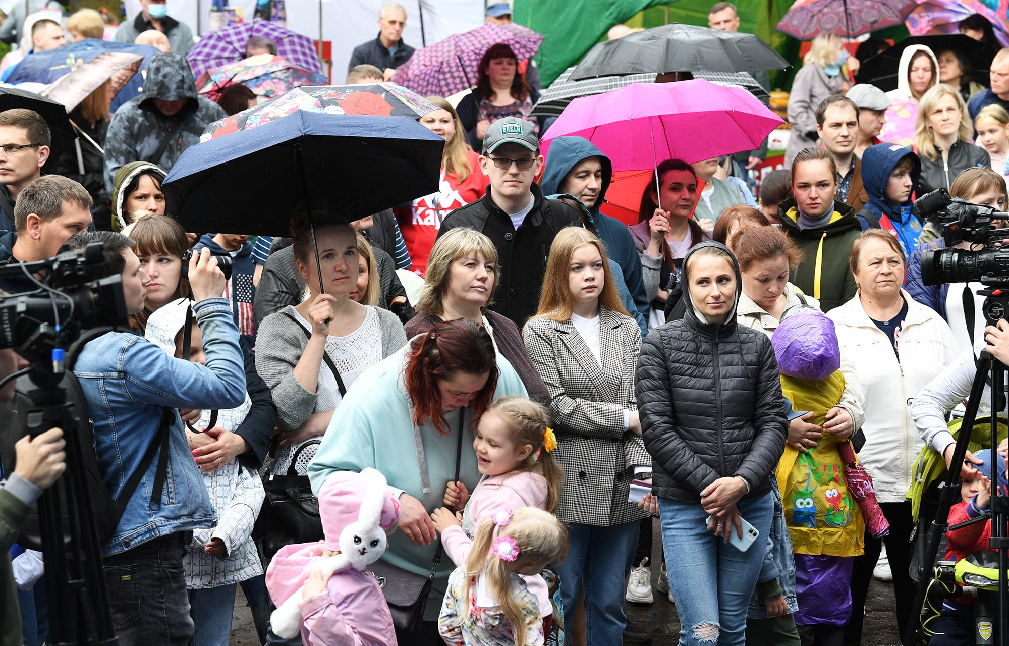 Жители Осташкова Тверской области празднуют 650-летие города
