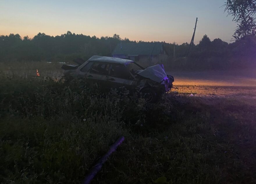 В аварии в Тверской области погиб неустановленный пассажир «ВАЗа» В аварии в Тверской области погиб неустановленный пассажир «ВАЗа»