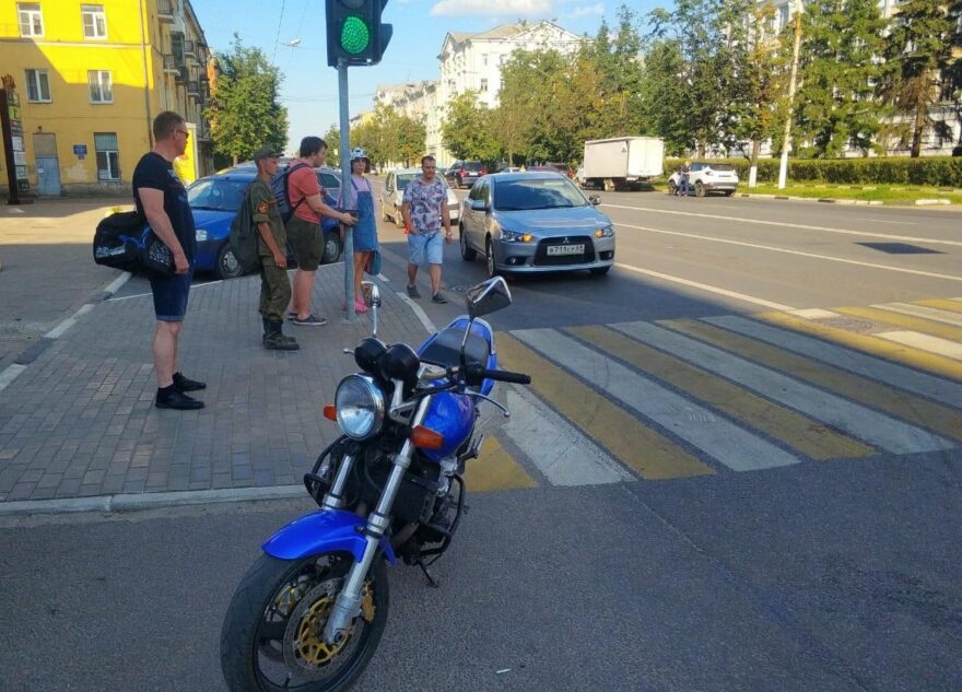 Мотоциклист пострадал в столкновении с автомобилем в Твери Мотоциклист пострадал в столкновении с автомобилем в Твери