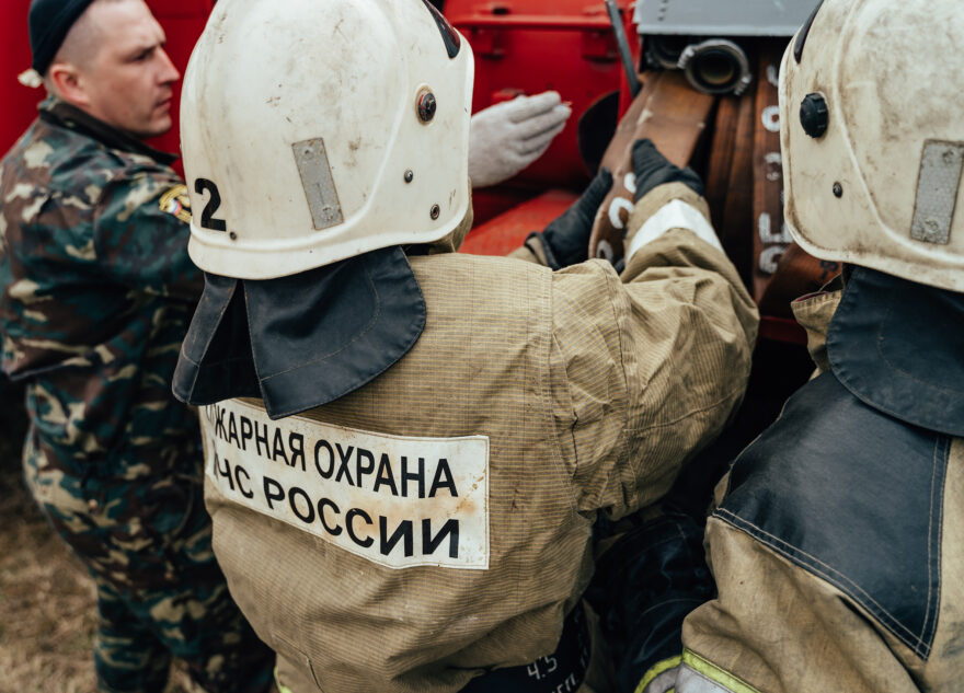 Пожарные Тверской области не дали огню подойти к населённым пунктам Пожарные Тверской области не дали огню подойти к населённым пунктам