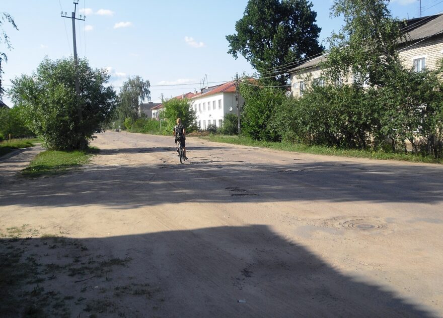 В 2021 году в Калязине отремонтируют улицу, которая ведёт к школе В 2021 году в Калязине отремонтируют улицу, которая ведёт к школе
