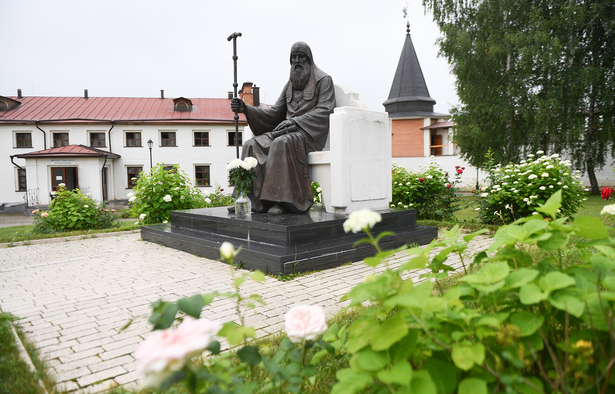 На Дне памяти святителя Иова в Старице заложили традицию напутствия выпускников