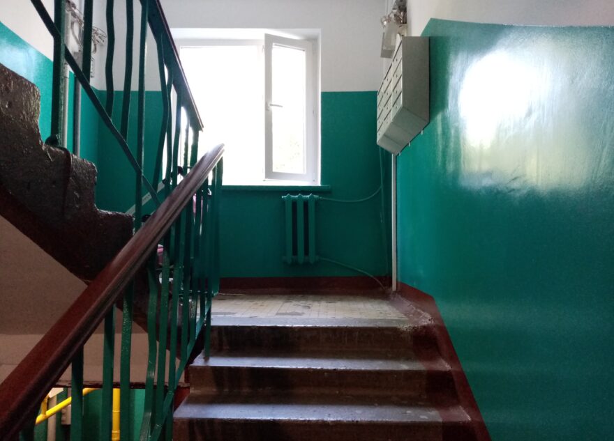 В Тверской области осудили мужчину, убившего в подъезде своего знакомого В Тверской области осудили мужчину, убившего в подъезде своего знакомого