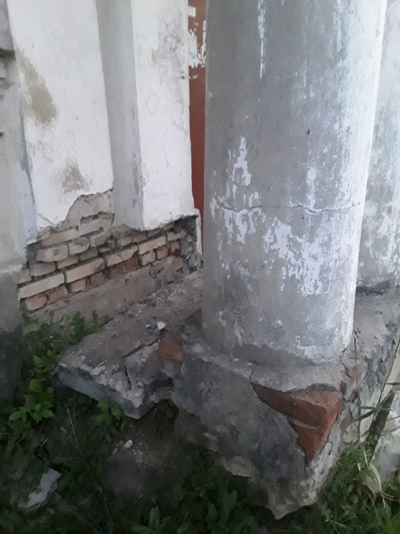 Тверские следователи заинтересовались разрушающимся домом, в котором опасно жить