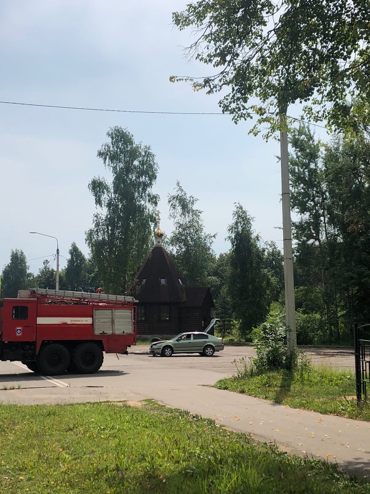 На площади загорелась машина в Тверской области | ТОП Тверь новости