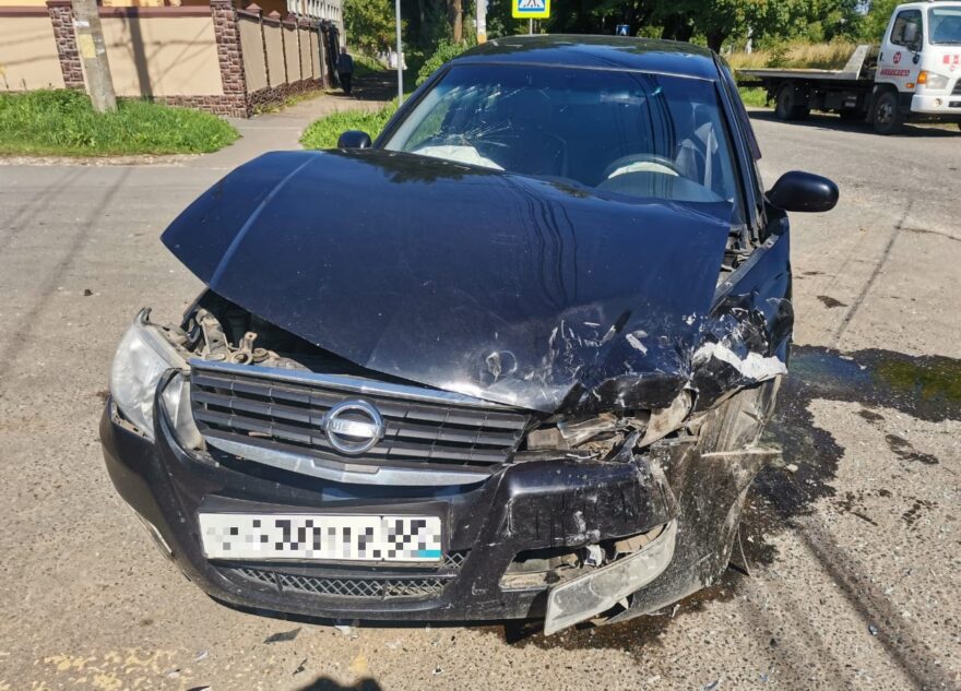 Пожилой водитель получил травмы в столкновении на перекрёстке в Тверской области Пожилой водитель получил травмы в столкновении на перекрёстке в Тверской области