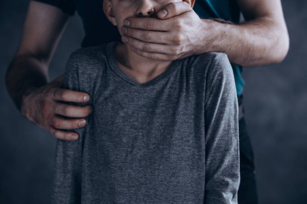 Мужчину из Тверской области обвиняют в развратных действиях с тремя детьми Мужчину из Тверской области обвиняют в развратных действиях с тремя детьми