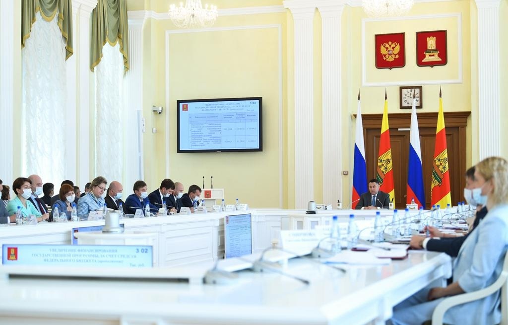 За первое полугодие 2021 года в Тверской области трудоустроено больше 1200 медиков
