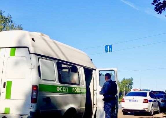 Автомобиль должника из Тверской области разыскали даже в Дагестане Автомобиль должника из Тверской области разыскали даже в Дагестане