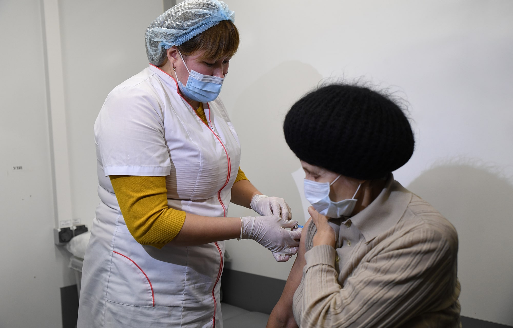 Мобильные пункты вакцинации против коронавируса начали работать в Тверской области