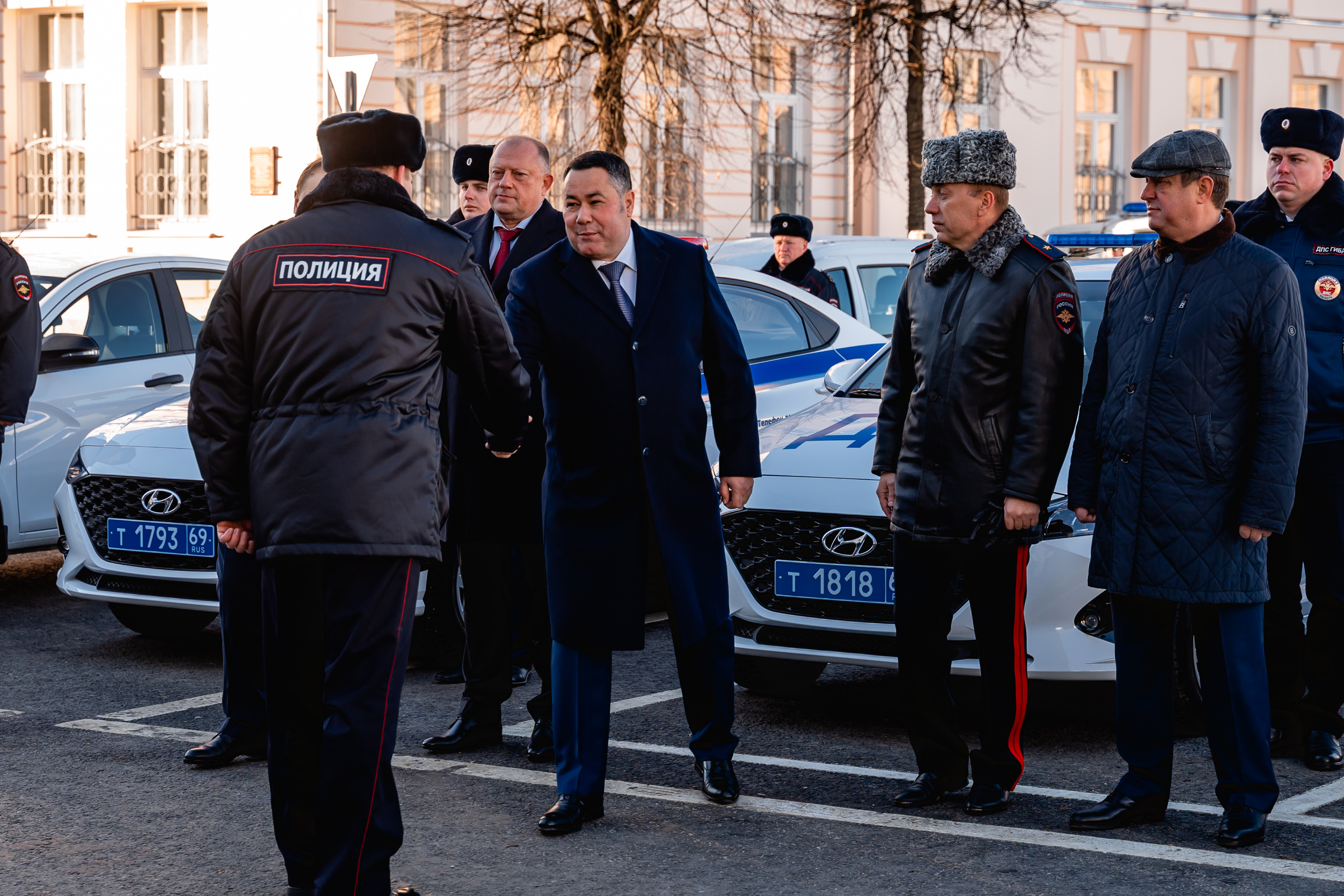 68 новых служебных автомобилей получили полицейские Тверской области | ТОП  Тверь новости