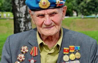 В Твери ушёл из жизни единственный десантник-фронтовик Сергей Серов