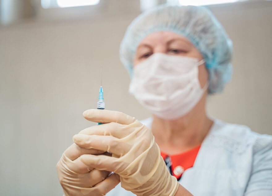 Детей в Тверской области начнут прививать от ковида: вакцина одобрена Детей в Тверской области начнут прививать от ковида: вакцина одобрена