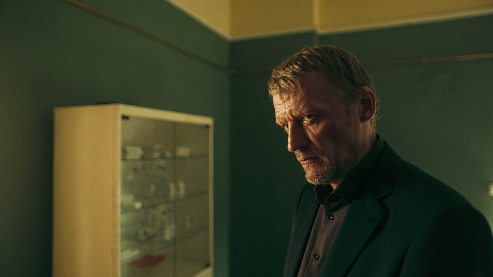 Актёр из Тверской области снялся в одном сериале с Меньшиковым
