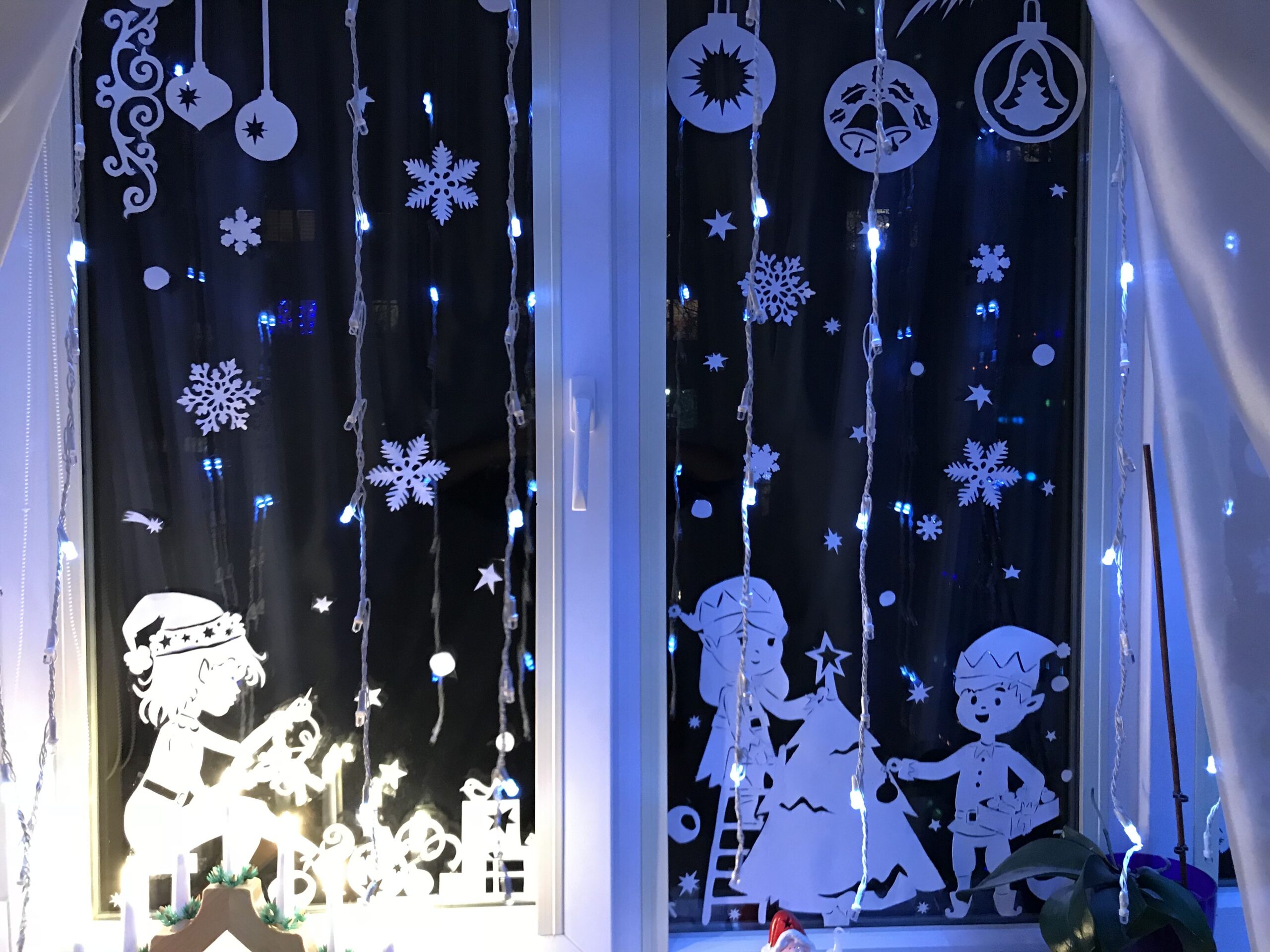 Жители Тверской области могут оформить «Новогодние окна»