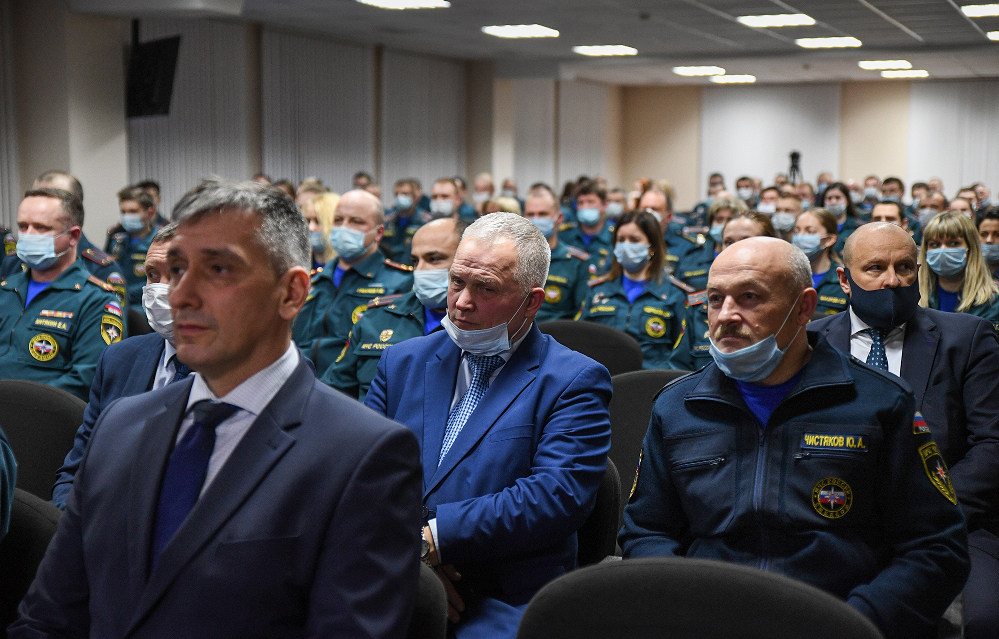 Губернатор Игорь Руденя вручил государственные награды сотрудникам МЧС