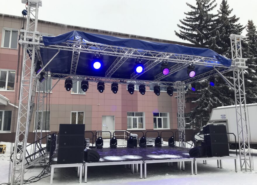 В тверской Дворец культуры «Пролетарка» привезли новую сцену В тверской Дворец культуры «Пролетарка» привезли новую сцену