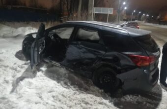 Водитель иномарки порвал глаз в аварии в Тверской области
