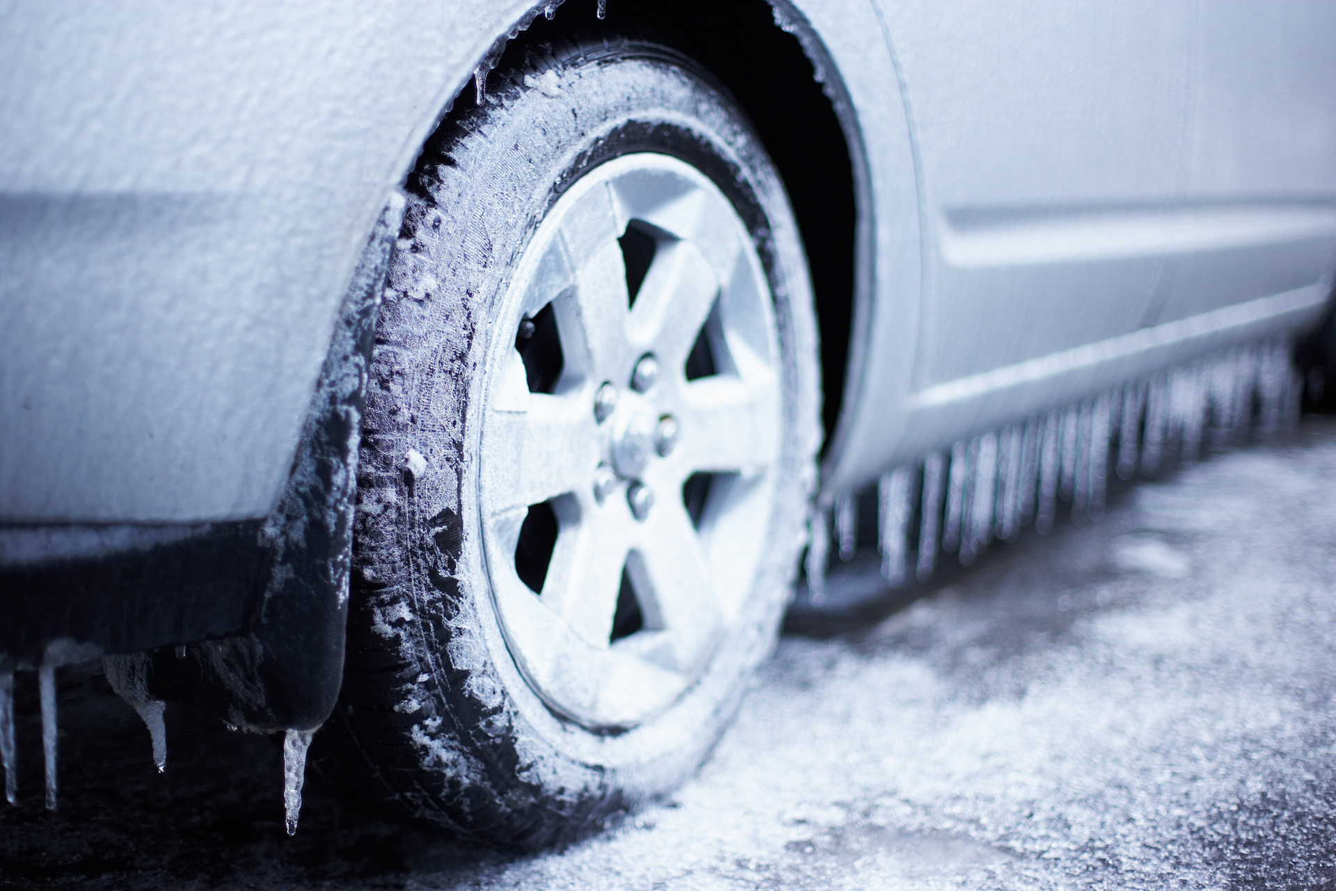 Тверские водители рассказали, как сберечь машину и нервы в морозное утро