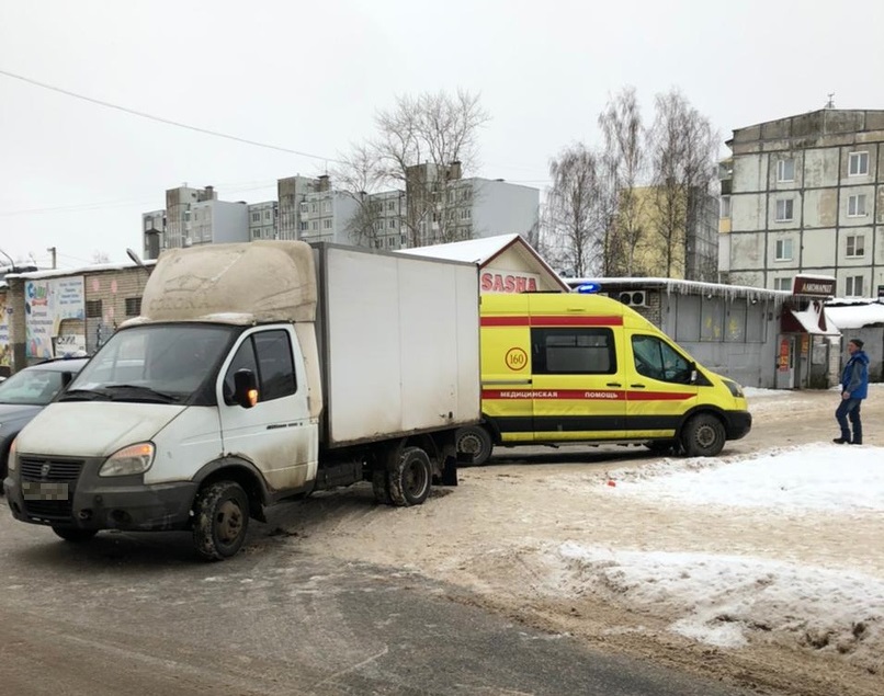 Пожилая женщина попала под колёса "Газели" в Тверской области