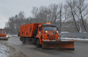Больше 1500 кубометров снега вывозят с дорог Твери за сутки