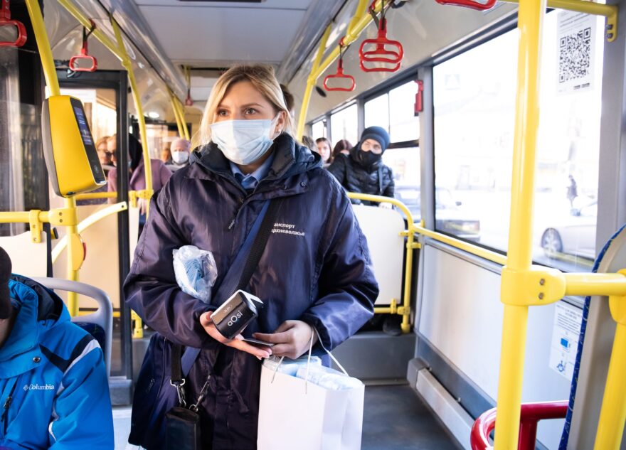 2000 бесплатных масок раздадут пассажирам автобусов в Твери