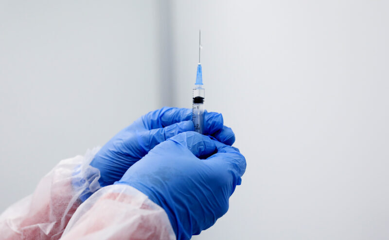 Жители одного из районов Тверской области активно прививаются от коронавируса