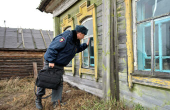 Сельский участковый в Тверской области неожиданно раскрыл кражу иконы и варенья