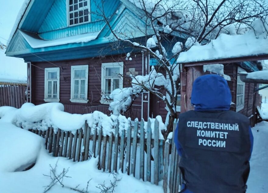 В доме в Тверской области нашли труп женщины