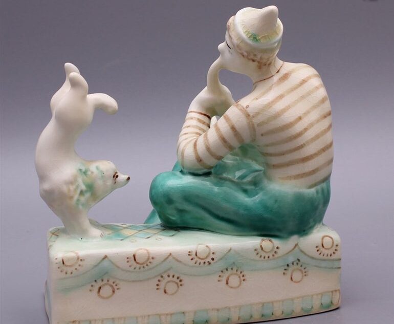 В музее под Тверью можно увидеть уникальные фаянсовые скульптуры